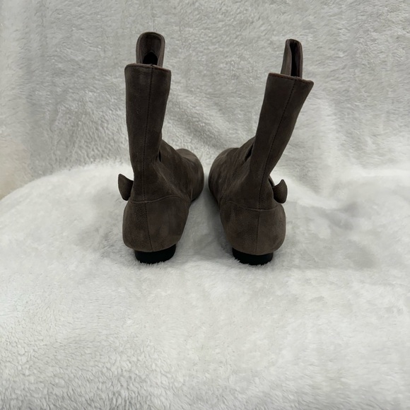 Me Too Tabitha Grey Bootie Size 8.5 - Picture 5 of 9